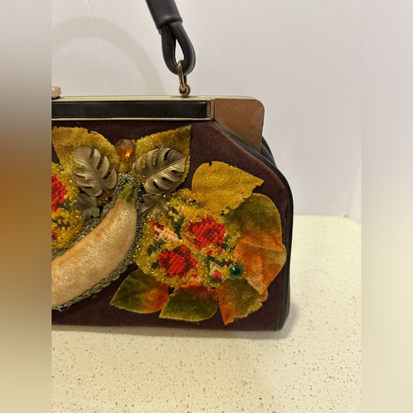 Rare Vintage 1960s Caron of Houston Embellishment Needlepoint / Wool Handbag - Picture 12 of 12